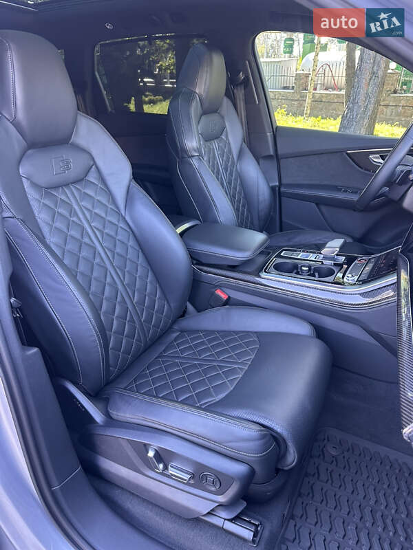 Внедорожник / Кроссовер Audi SQ7 2022 в Киеве