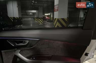 Внедорожник / Кроссовер Audi SQ7 2020 в 