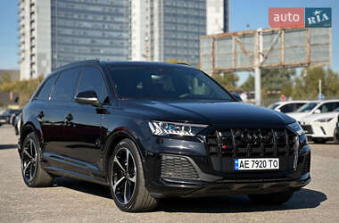Внедорожник / Кроссовер Audi SQ7 2021 в 