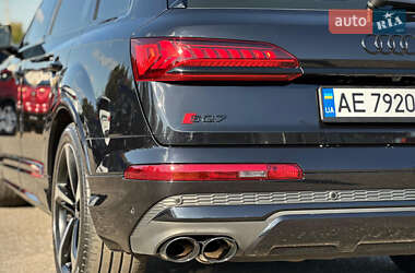 Внедорожник / Кроссовер Audi SQ7 2021 в 
