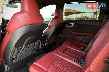 Внедорожник / Кроссовер Audi SQ7 2021 в 