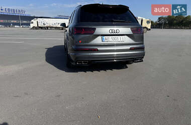 Внедорожник / Кроссовер Audi SQ7 2018 в 