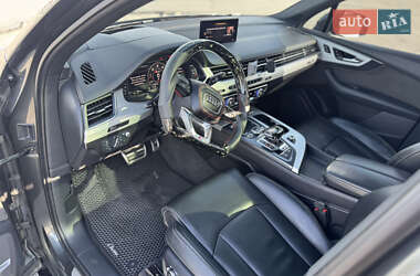 Внедорожник / Кроссовер Audi SQ7 2018 в 