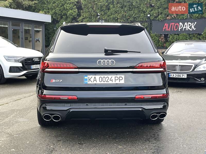 Внедорожник / Кроссовер Audi SQ7 2020 в Киеве