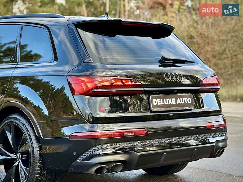 Внедорожник / Кроссовер Audi SQ7 2024 в Киеве