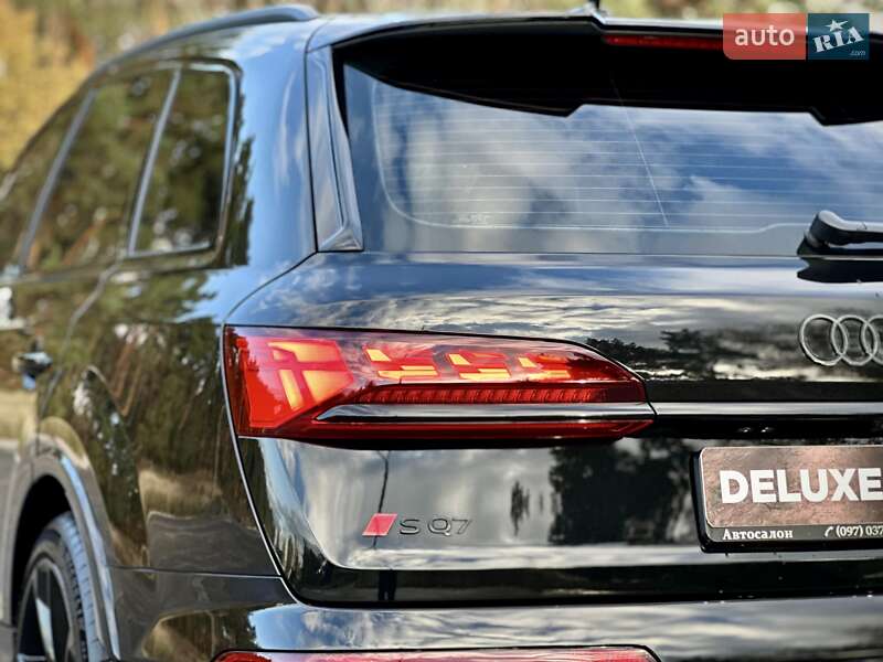 Внедорожник / Кроссовер Audi SQ7 2024 в Киеве