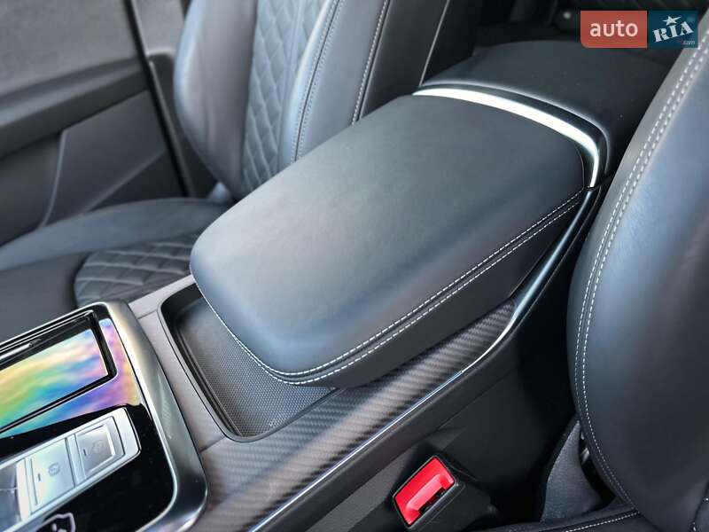 Внедорожник / Кроссовер Audi SQ7 2024 в Киеве