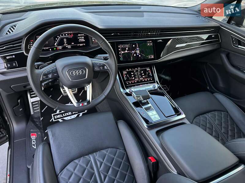 Внедорожник / Кроссовер Audi SQ7 2024 в Киеве