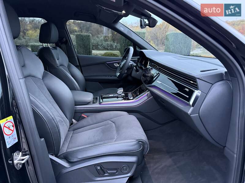 Позашляховик / Кросовер Audi SQ7 2024 в Дніпрі фото 21 Позашляховик / Кросовер Audi SQ7 2024 в Дніпрі