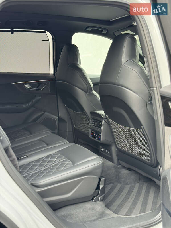 Позашляховик / Кросовер Audi SQ7 2021 в Івано-Франківську фото 19 Позашляховик / Кросовер Audi SQ7 2021 в Івано-Франківську