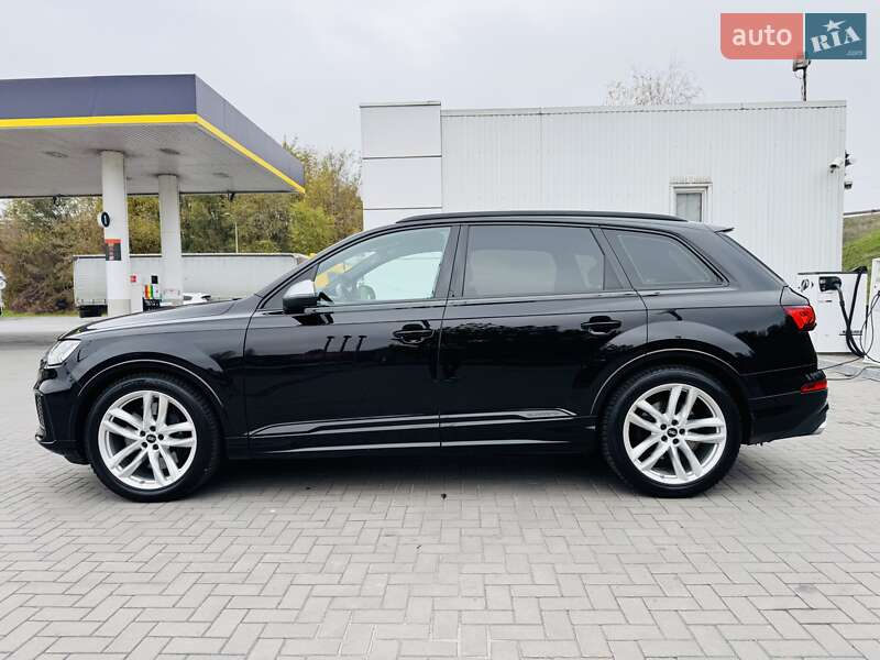Позашляховик / Кросовер Audi SQ7 2019 в Дніпрі