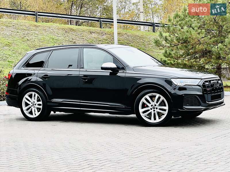 Позашляховик / Кросовер Audi SQ7 2019 в Дніпрі