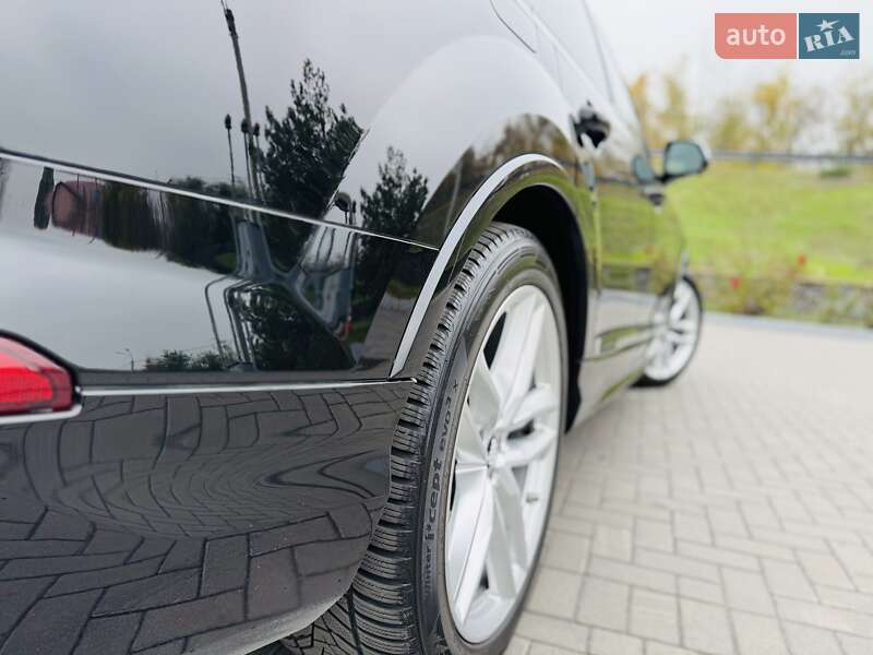 Позашляховик / Кросовер Audi SQ7 2019 в Дніпрі