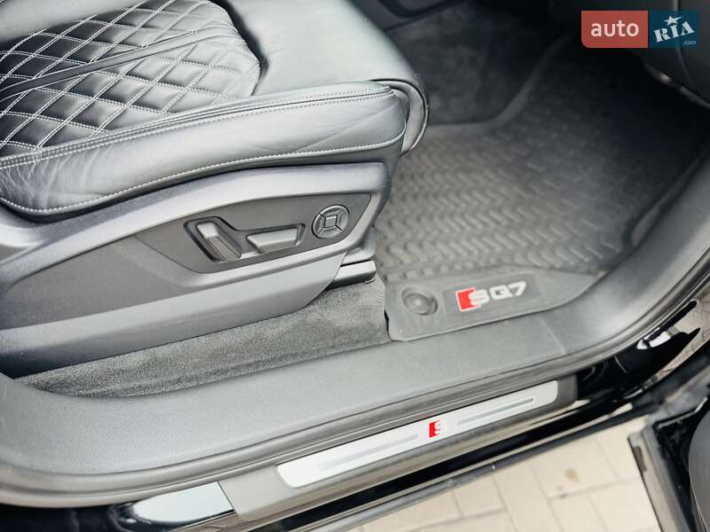 Позашляховик / Кросовер Audi SQ7 2019 в Дніпрі