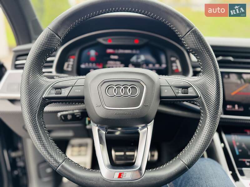 Позашляховик / Кросовер Audi SQ7 2019 в Дніпрі