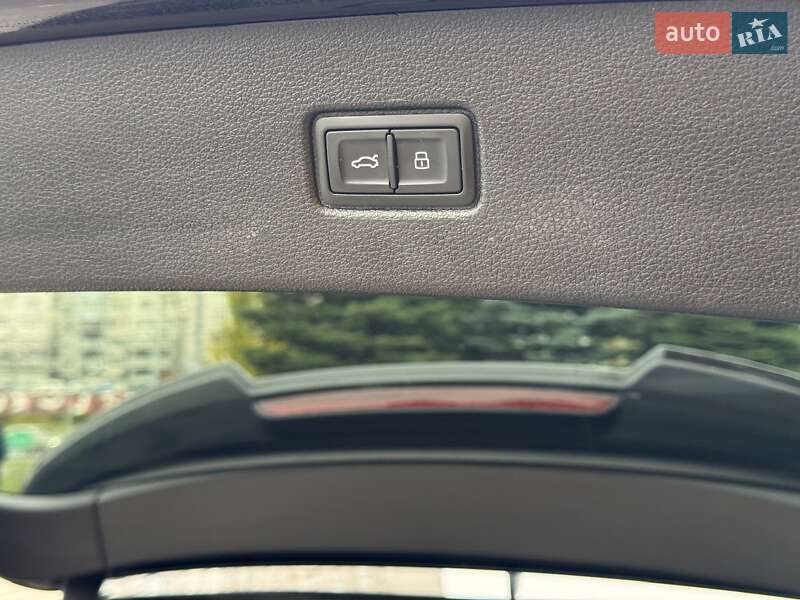 Позашляховик / Кросовер Audi SQ7 2017 в Києві фото 19 Позашляховик / Кросовер Audi SQ7 2017 в Києві