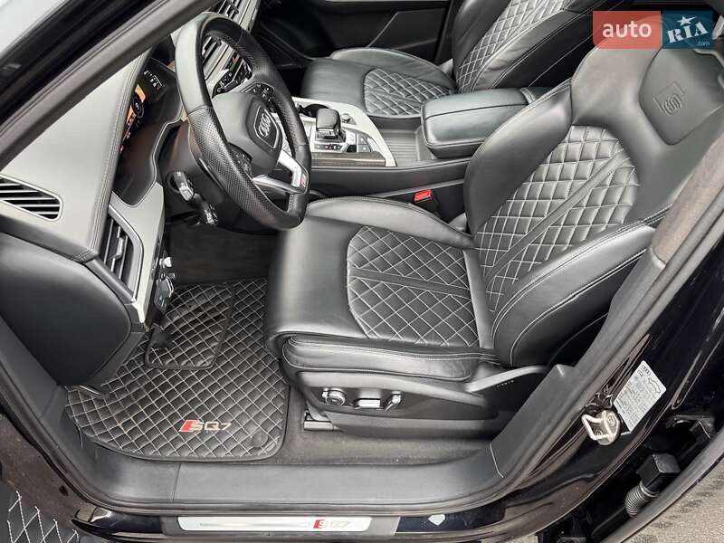 Позашляховик / Кросовер Audi SQ7 2017 в Києві фото 38 Позашляховик / Кросовер Audi SQ7 2017 в Києві