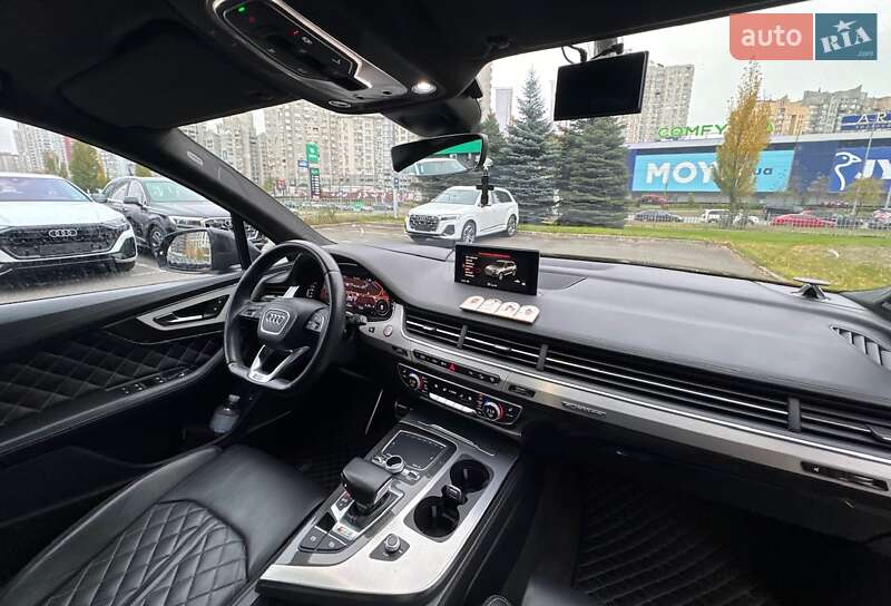 Позашляховик / Кросовер Audi SQ7 2017 в Києві фото 102 Позашляховик / Кросовер Audi SQ7 2017 в Києві