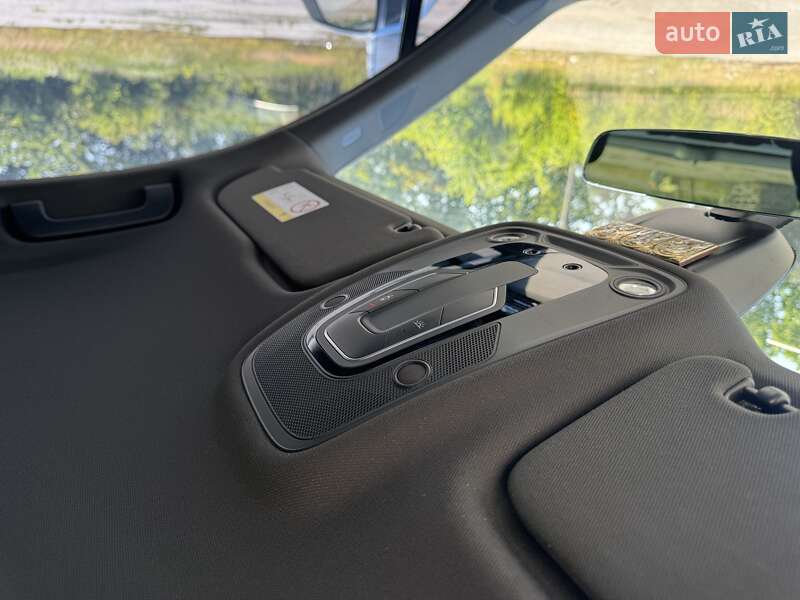 Позашляховик / Кросовер Audi SQ7 2017 в Києві