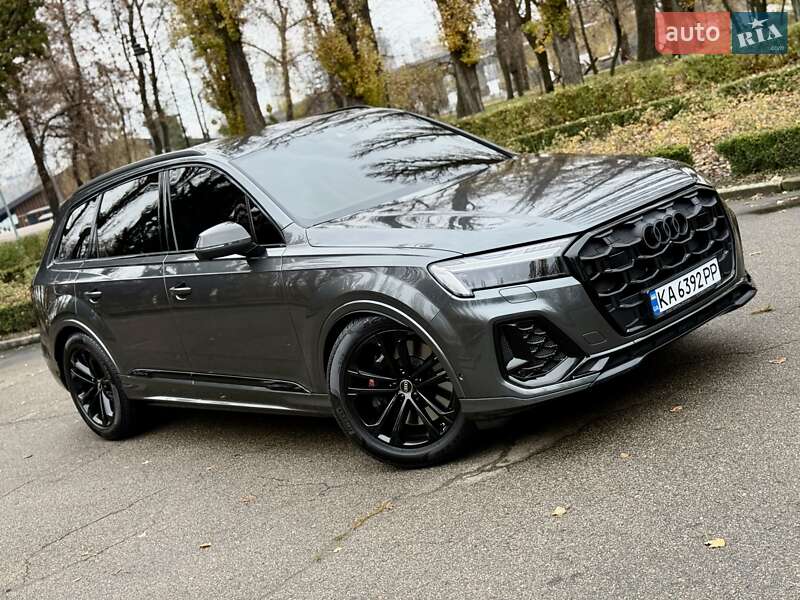 Позашляховик / Кросовер Audi SQ7 2024 в Києві