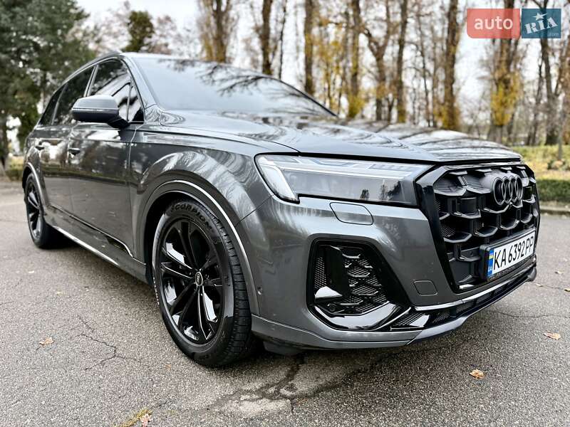 Позашляховик / Кросовер Audi SQ7 2024 в Києві