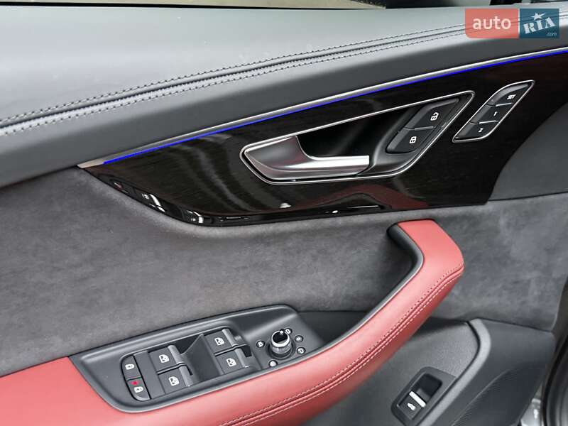 Позашляховик / Кросовер Audi SQ7 2024 в Києві