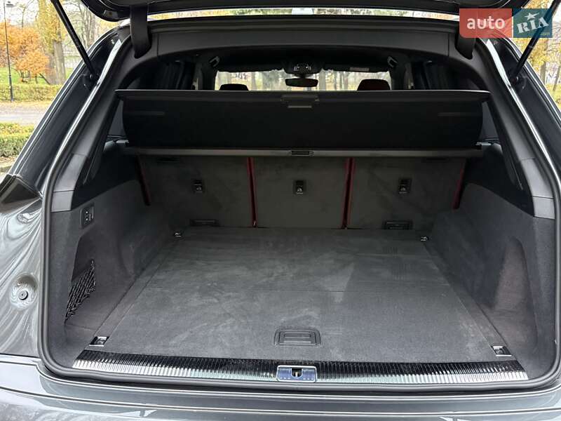 Позашляховик / Кросовер Audi SQ7 2024 в Києві