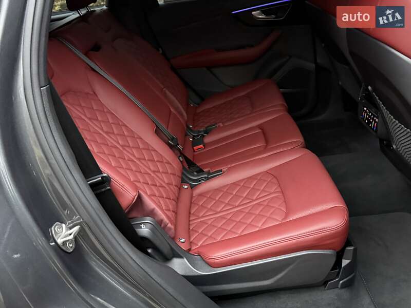 Позашляховик / Кросовер Audi SQ7 2024 в Києві