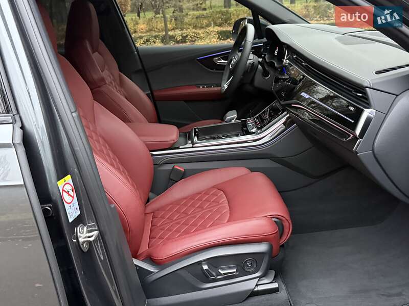 Позашляховик / Кросовер Audi SQ7 2024 в Києві