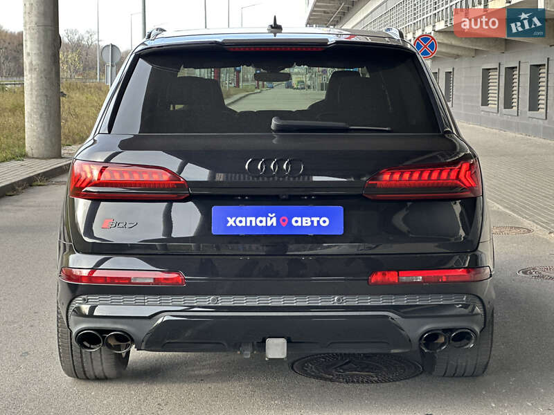 Позашляховик / Кросовер Audi SQ7 2020 в Києві