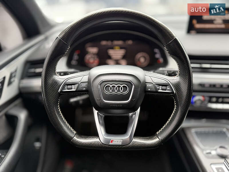Позашляховик / Кросовер Audi SQ7 2017 в Києві