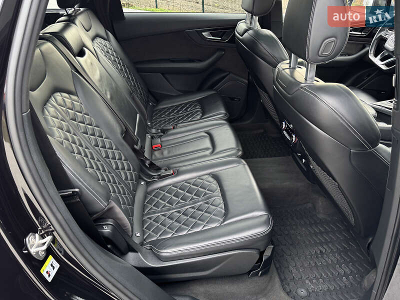 Внедорожник / Кроссовер Audi SQ7 2018 в Черновцах фото 24 Внедорожник / Кроссовер Audi SQ7 2018 в Черновцах