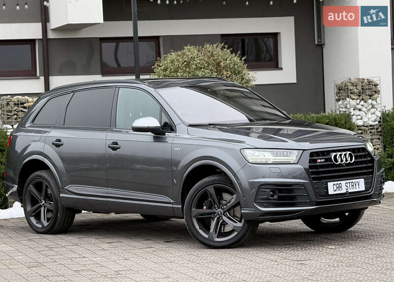 Позашляховик / Кросовер Audi SQ7 2017 в Стрию