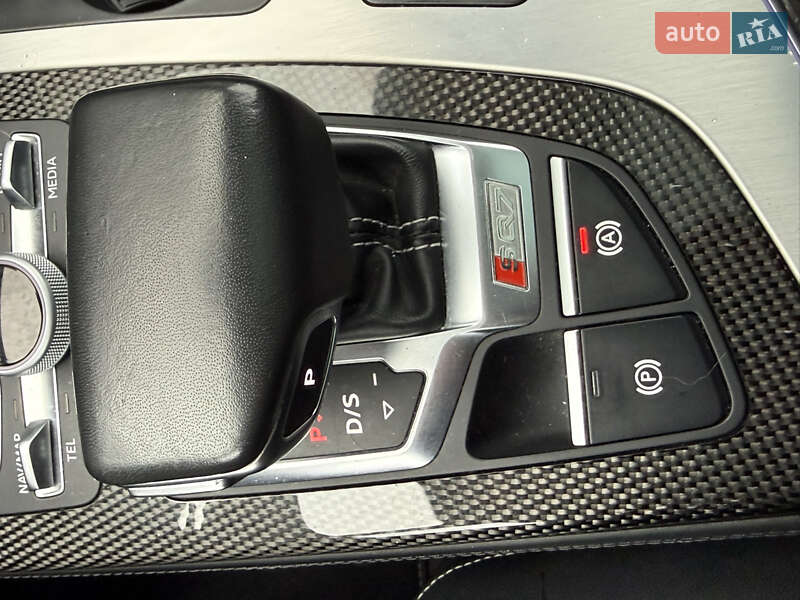 Позашляховик / Кросовер Audi SQ7 2017 в Стрию