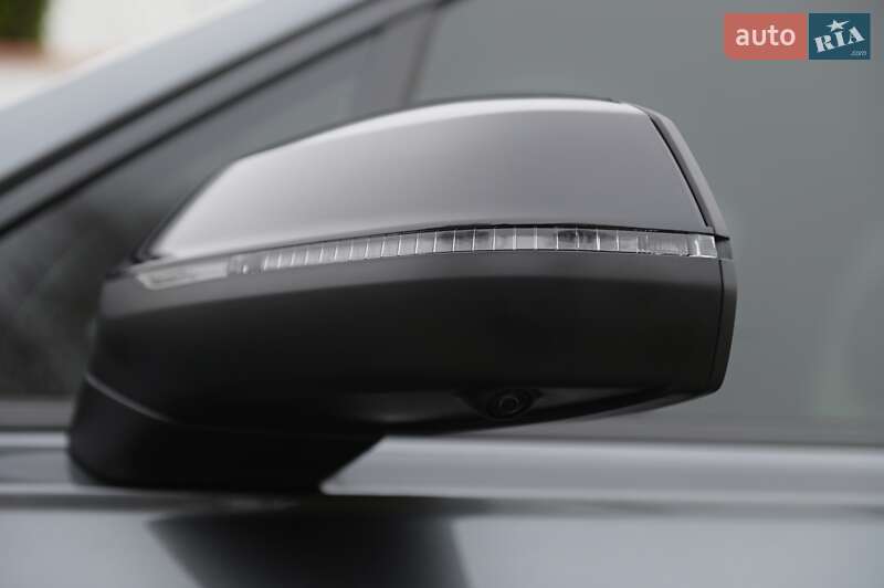 Внедорожник / Кроссовер Audi SQ7 2024 в Одессе