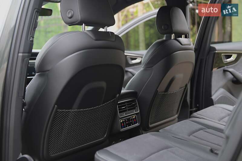 Внедорожник / Кроссовер Audi SQ7 2024 в Одессе