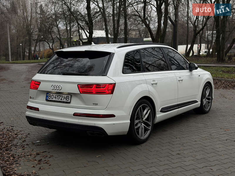 Внедорожник / Кроссовер Audi SQ7 2017 в Киеве фото 6 Внедорожник / Кроссовер Audi SQ7 2017 в Киеве