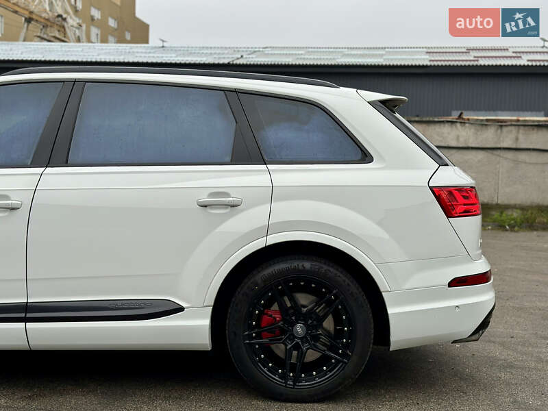 Внедорожник / Кроссовер Audi SQ7 2017 в Киеве фото 6 Внедорожник / Кроссовер Audi SQ7 2017 в Киеве