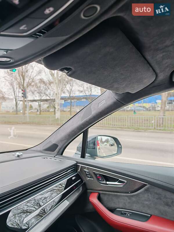 Позашляховик / Кросовер Audi SQ7 2020 в Дніпрі