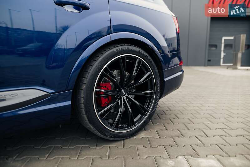 Внедорожник / Кроссовер Audi SQ7 2019 в Кривом Роге