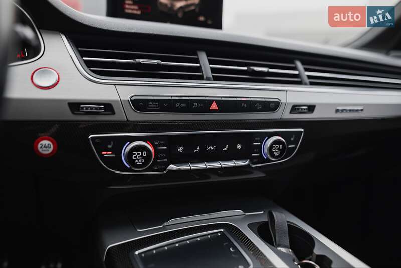 Внедорожник / Кроссовер Audi SQ7 2019 в Кривом Роге