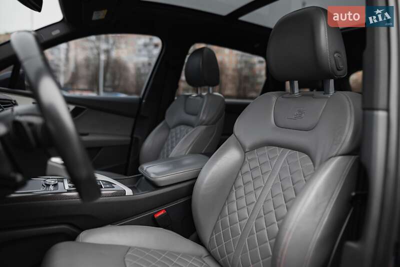 Внедорожник / Кроссовер Audi SQ7 2019 в Кривом Роге