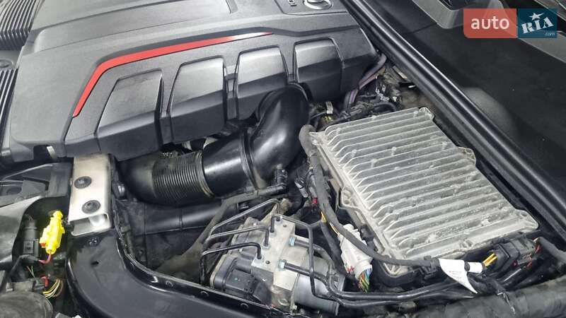 Позашляховик / Кросовер Audi SQ7 2020 в Чернівцях