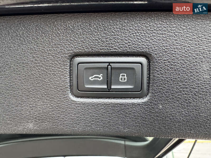 Внедорожник / Кроссовер Audi SQ7 2020 в Киеве фото 36 Внедорожник / Кроссовер Audi SQ7 2020 в Киеве
