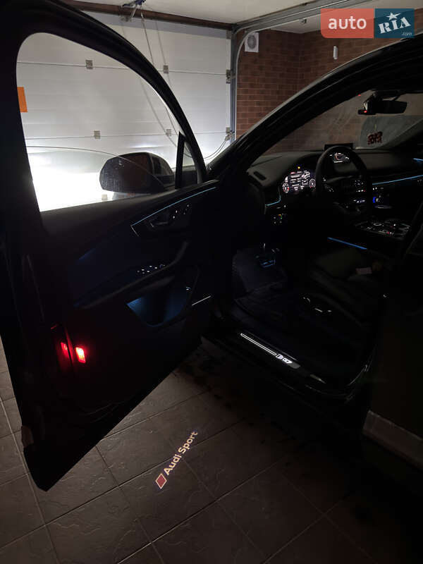 Позашляховик / Кросовер Audi SQ7 2018 в Хмельницькому фото 31 Позашляховик / Кросовер Audi SQ7 2018 в Хмельницькому