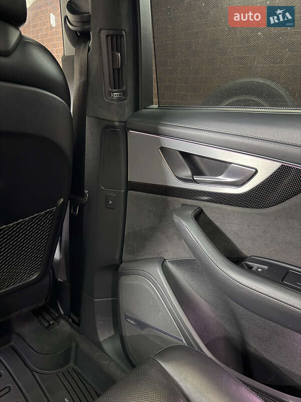 Позашляховик / Кросовер Audi SQ7 2018 в Хмельницькому фото 46 Позашляховик / Кросовер Audi SQ7 2018 в Хмельницькому