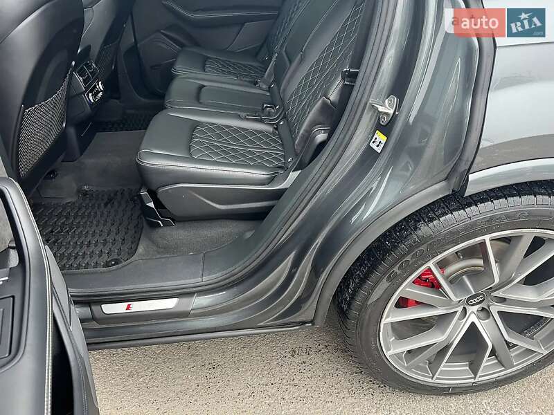 Позашляховик / Кросовер Audi SQ7 2017 в Вінниці
