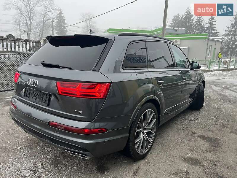 Позашляховик / Кросовер Audi SQ7 2017 в Вінниці