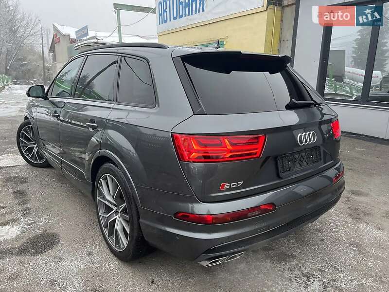 Позашляховик / Кросовер Audi SQ7 2017 в Вінниці