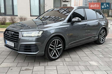 Позашляховик / Кросовер Audi SQ7 2018 в Києві